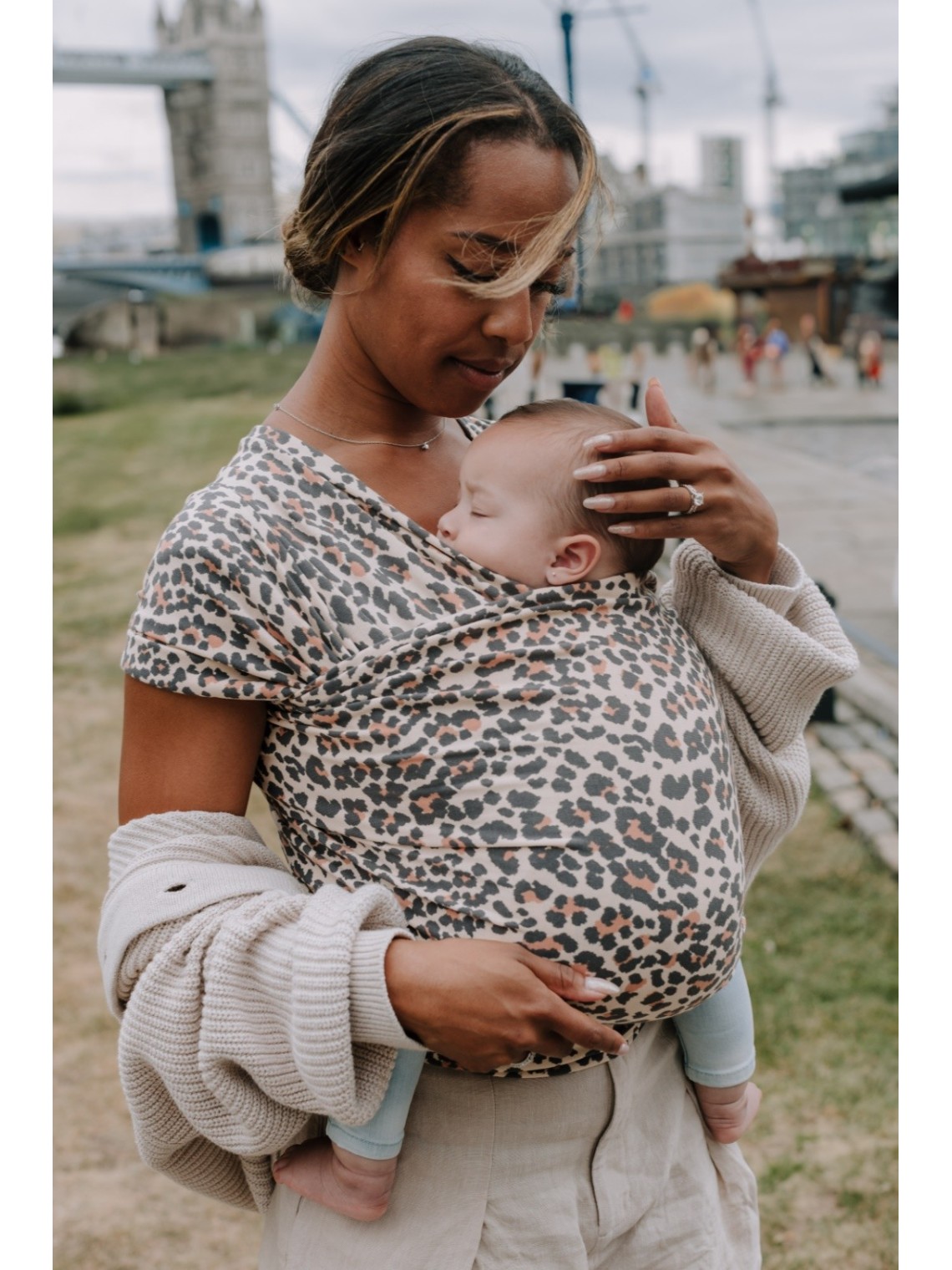 Boba Wrap – elastīgais slings jaundzimušajiem Boba Wrap – elastīgais slings jaundzimušajiem