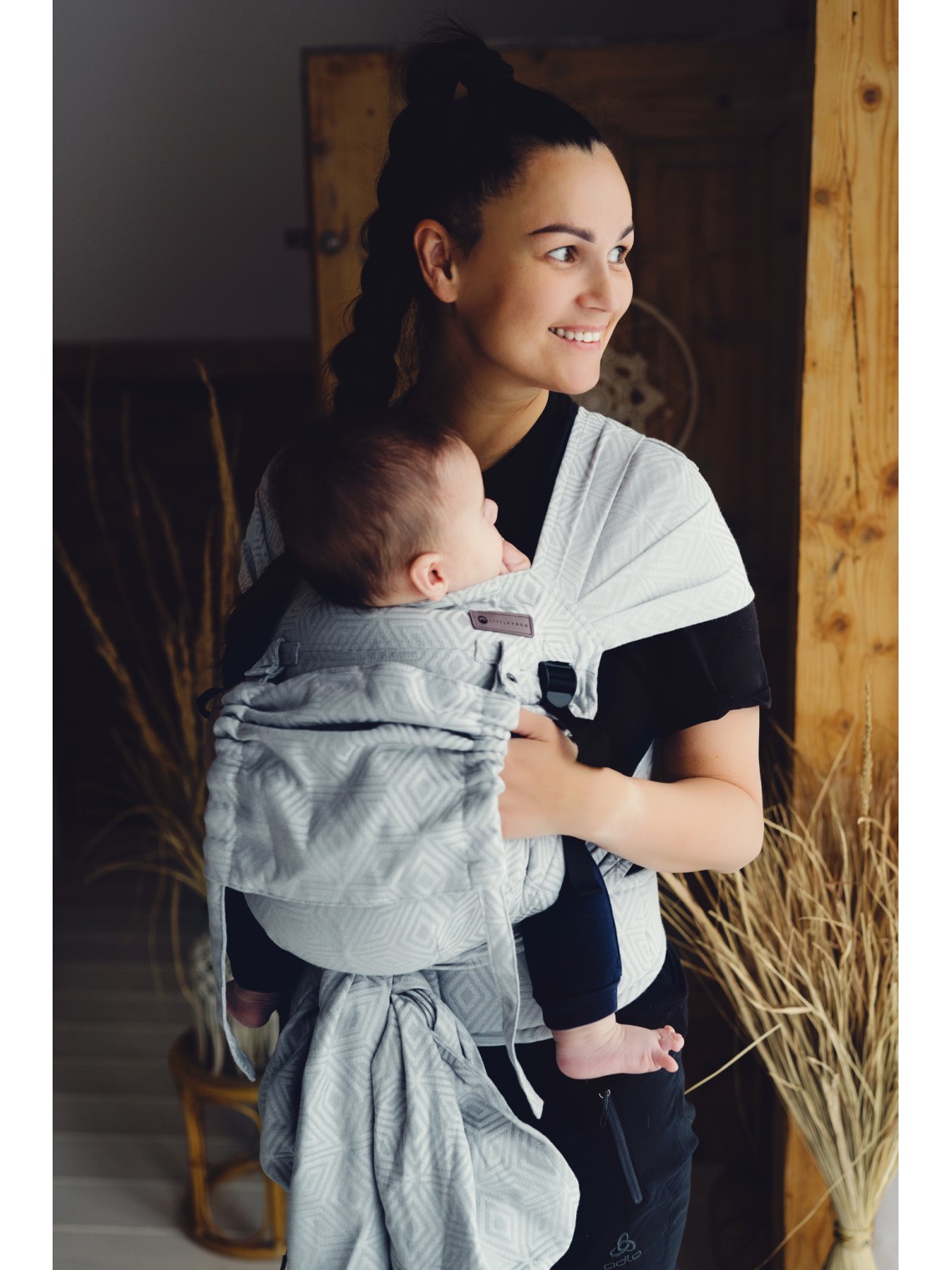 Little Frog Cross Hybrid – ergonomisks pusriņķa slings no dzimšanas