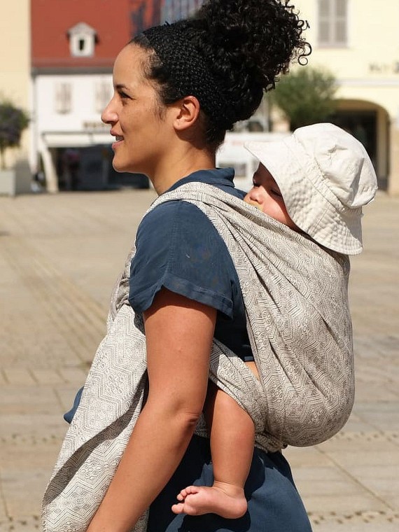 Didymos Baby Wrap Sling – natural comfort & support for your baby