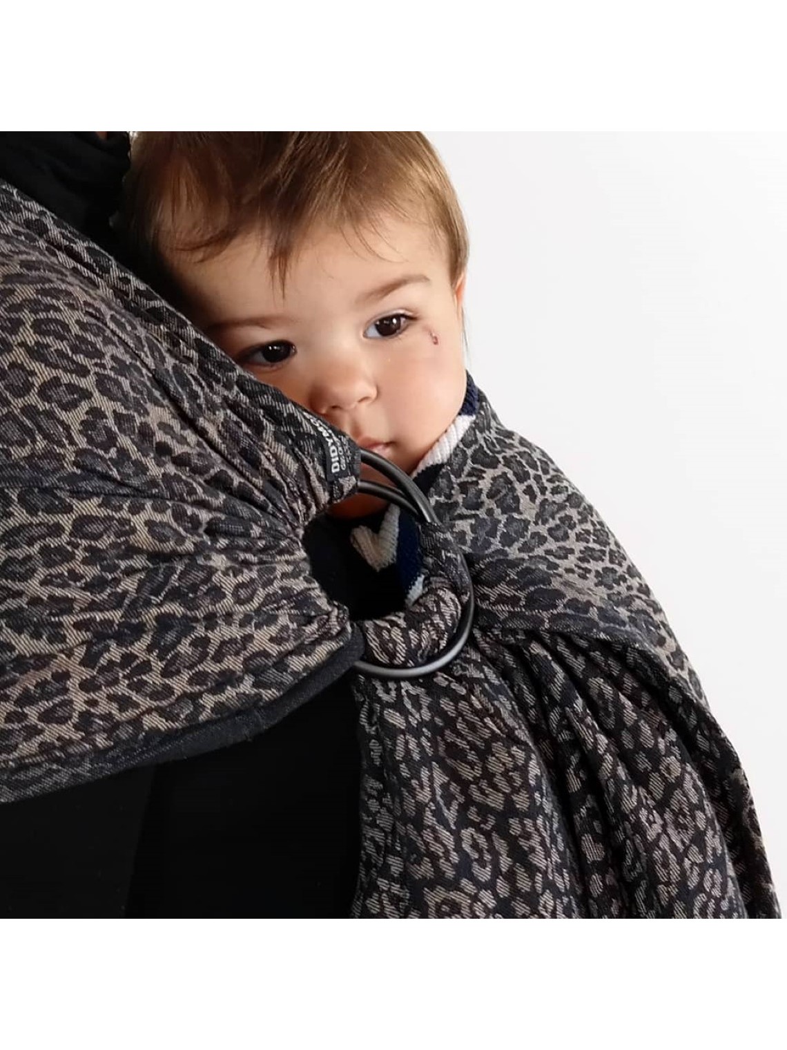 DidySling – ērts un elegants bērnu slings ar regulējamiem gredzeniem