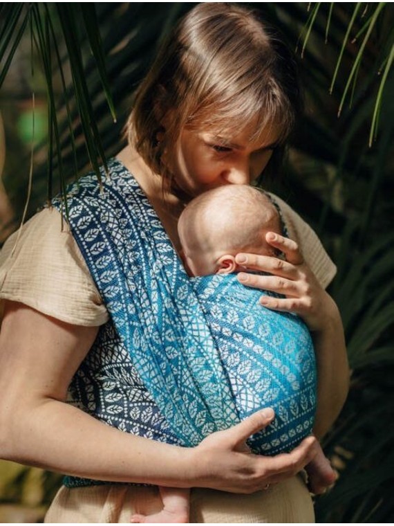 LennyLamb baby wrap – ergonomic and soft from birth to preschool