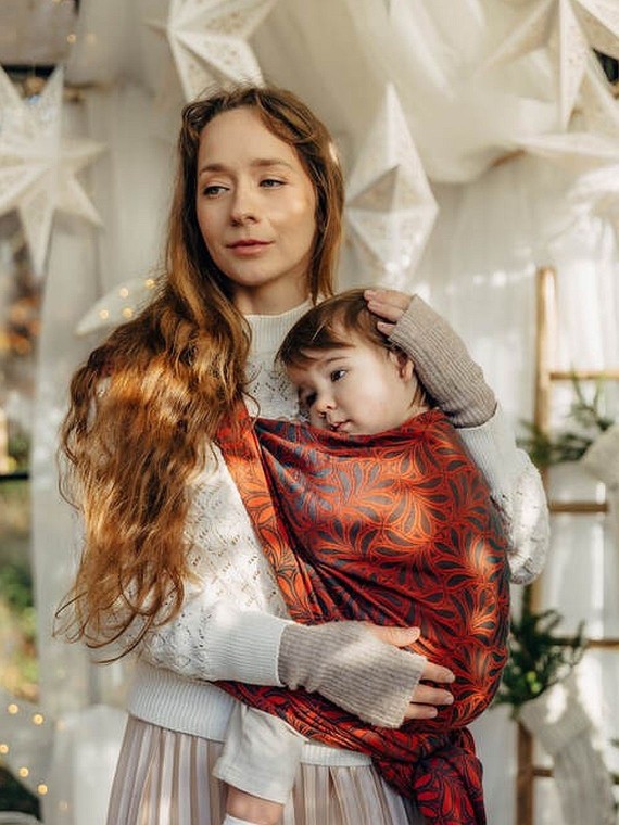 LennyLamb baby wrap – ergonomic and soft from birth to preschool