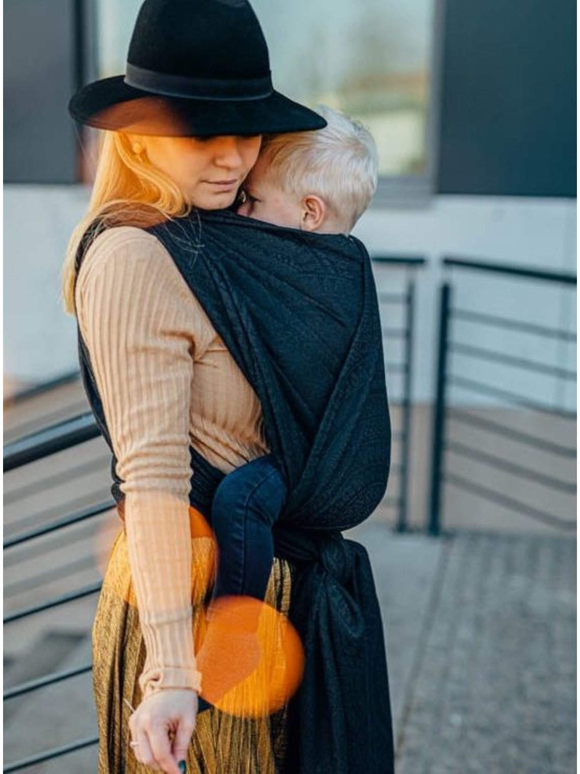 LennyLamb baby wrap – ergonomic and soft from birth to preschool