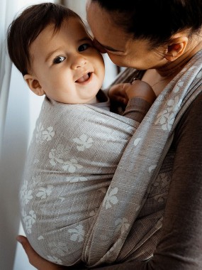 Little Frog bērnu slings – kvalitatīvs un ērts par pieejamu cenu Little Frog bērnu slings – kvalitatīvs un ērts par pieejamu cenu