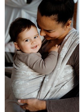 Little Frog bērnu slings – kvalitatīvs un ērts par pieejamu cenu Little Frog bērnu slings – kvalitatīvs un ērts par pieejamu cenu
