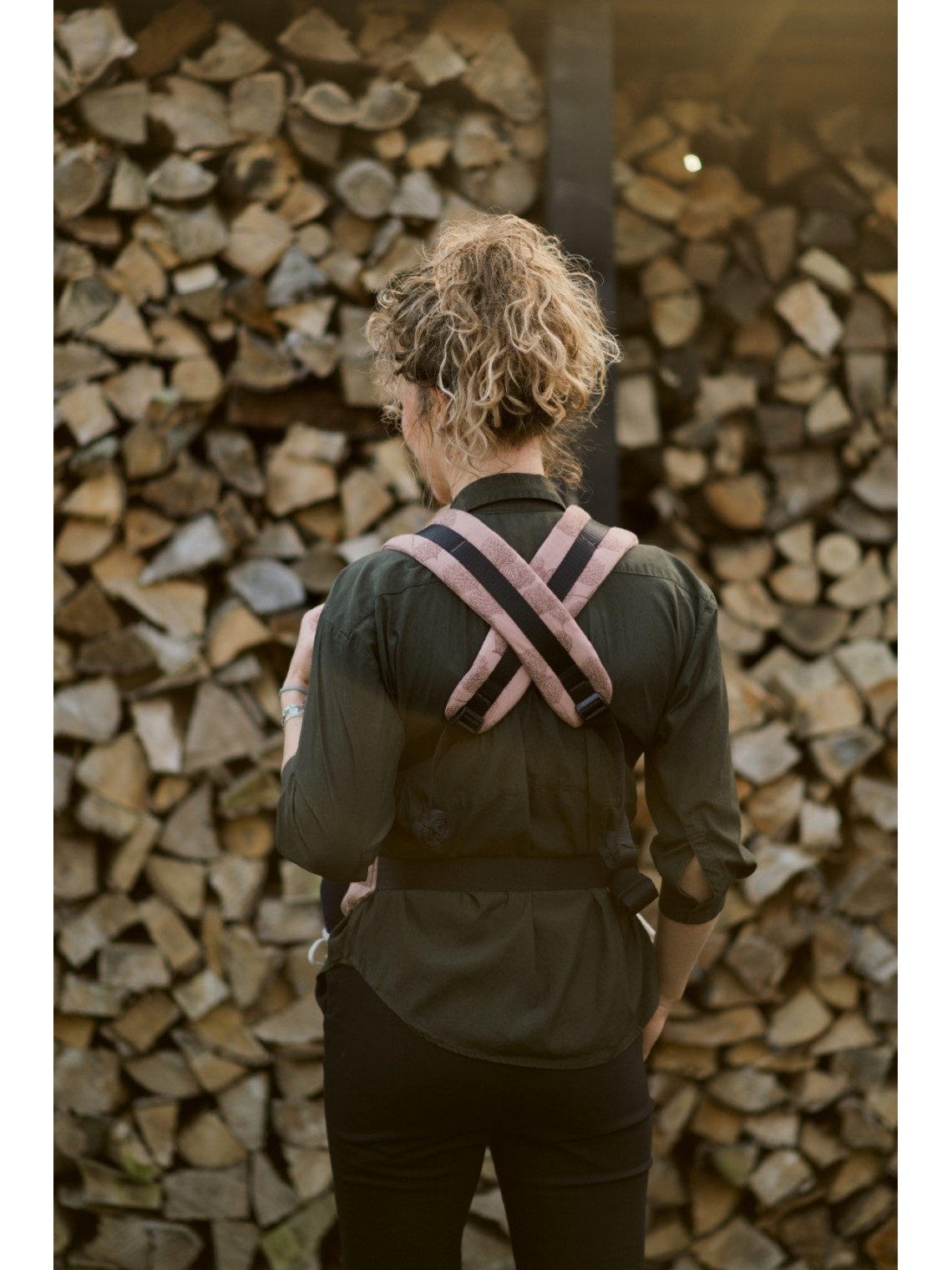 Pure Baby Love Cross & Go – vienkāršs un ērts bērnu slings