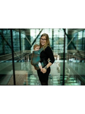 QUSY Standard 2.0 – ergonomisks, regulējams bērnu slings QUSY Standard 2.0 – ergonomisks, regulējams bērnu slings
