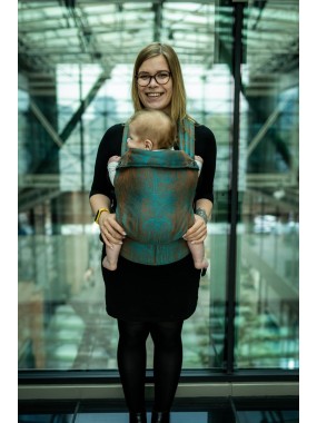QUSY Standard 2.0 – ergonomisks, regulējams bērnu slings QUSY Standard 2.0 – ergonomisks, regulējams bērnu slings
