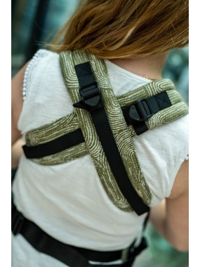 QUSY Standard 2.0 – ergonomisks, regulējams bērnu slings QUSY Standard 2.0 – ergonomisks, regulējams bērnu slings