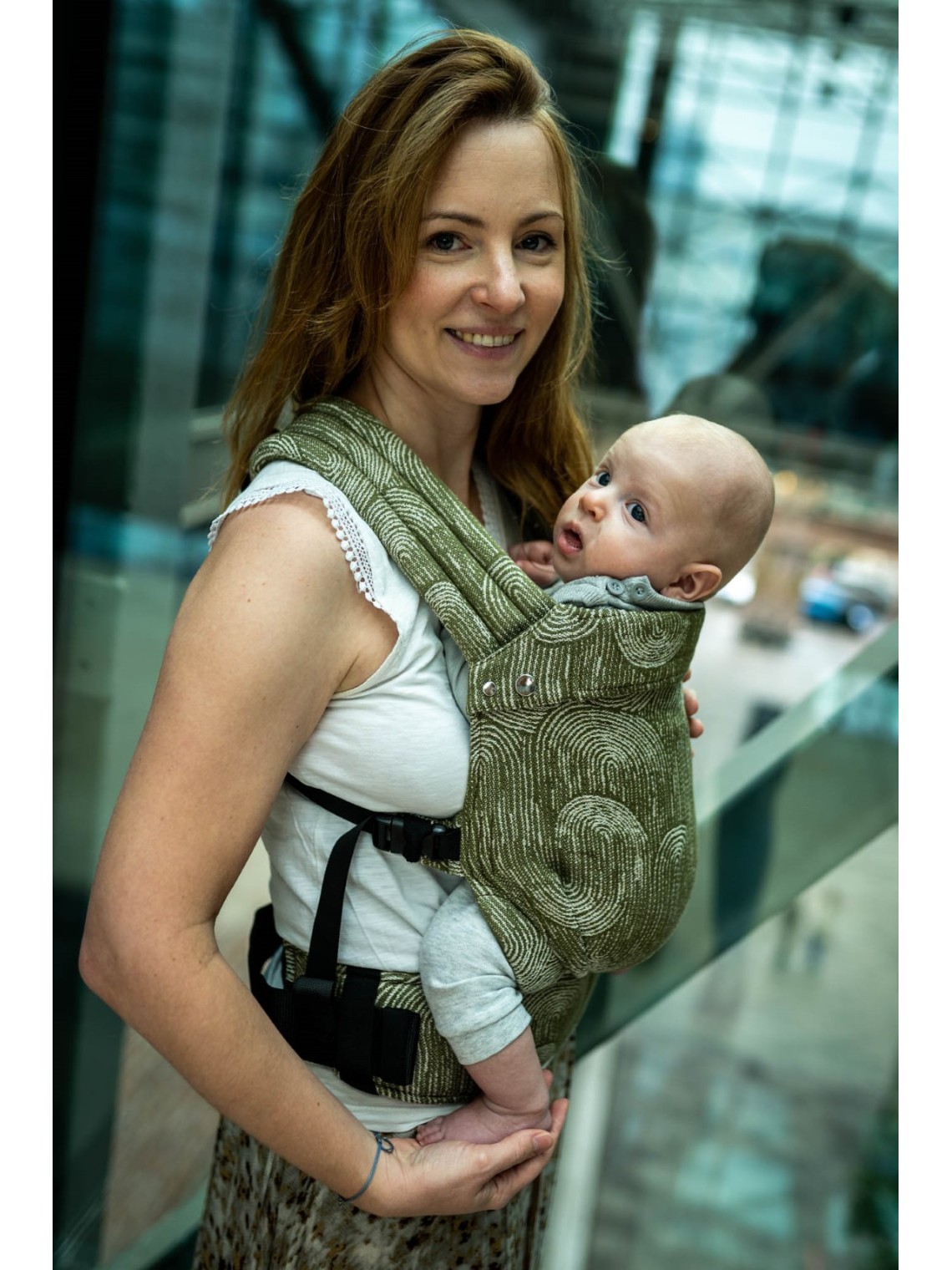 QUSY Standard 2.0 – ergonomisks, regulējams bērnu slings