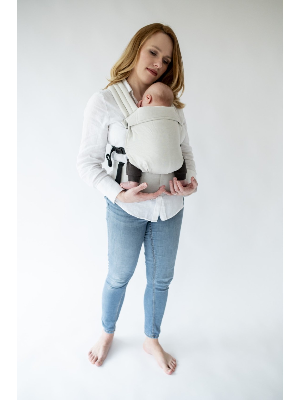 QUSY MINI 2.0 – īpaši viegls un regulējams bērnu slings QUSY MINI 2.0 – īpaši viegls un regulējams bērnu slings