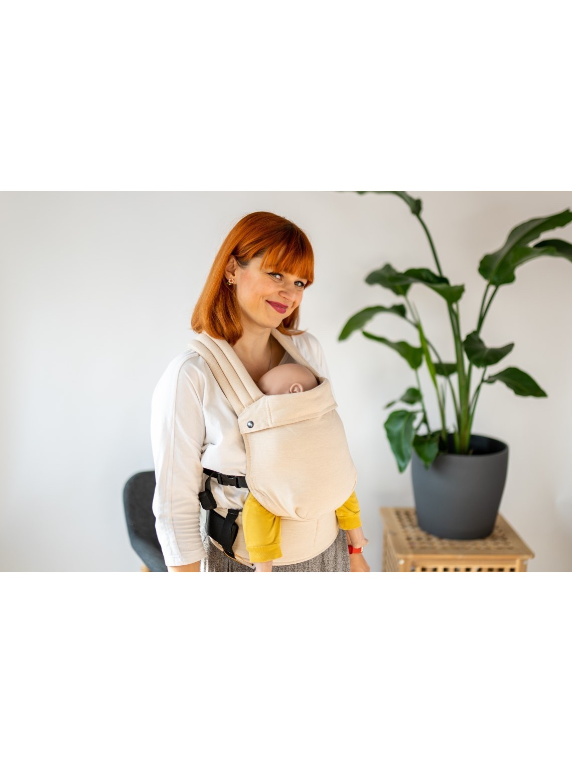 QUSY MINI 2.0 – īpaši viegls un regulējams bērnu slings QUSY MINI 2.0 – īpaši viegls un regulējams bērnu slings