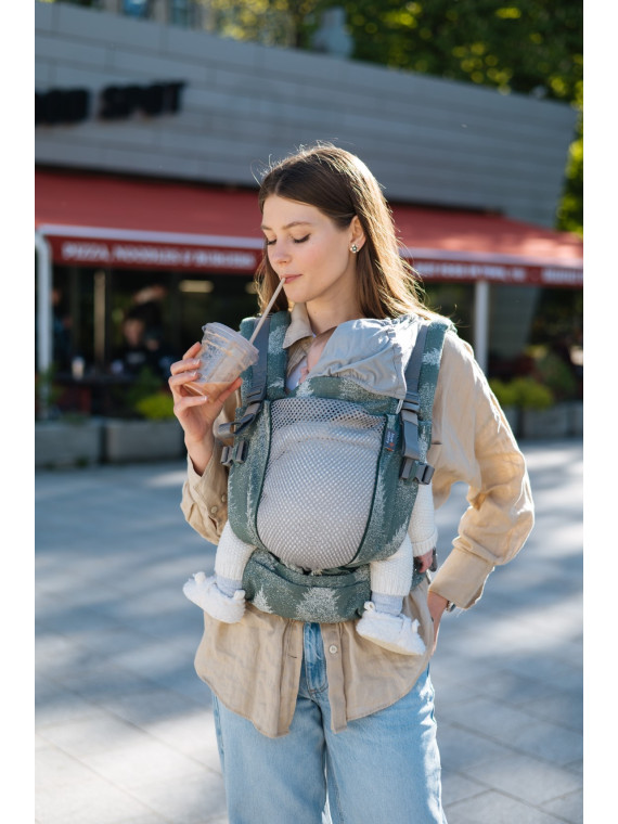 Love & Carry ONE – comfortable baby carrier from newborn