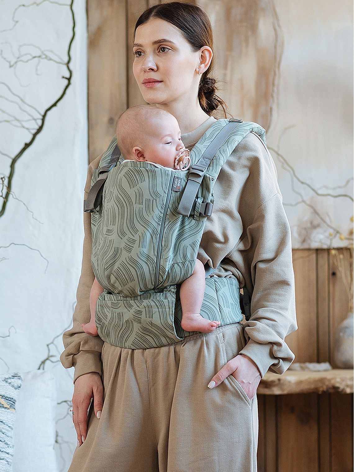 Love & Carry ONE – ērta ergosoma no dzimšanas