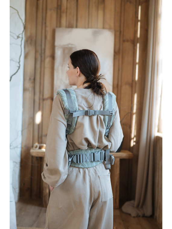 Love & Carry ONE – comfortable baby carrier from newborn
