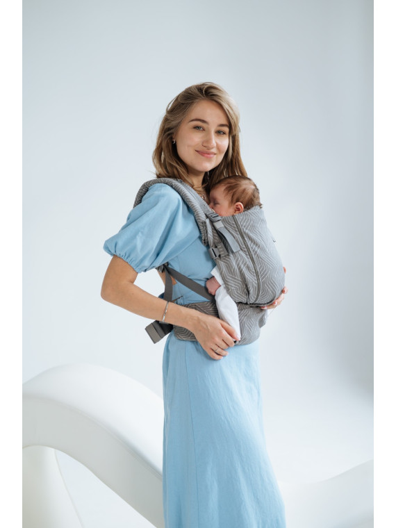 Love & Carry ONE – comfortable baby carrier from newborn