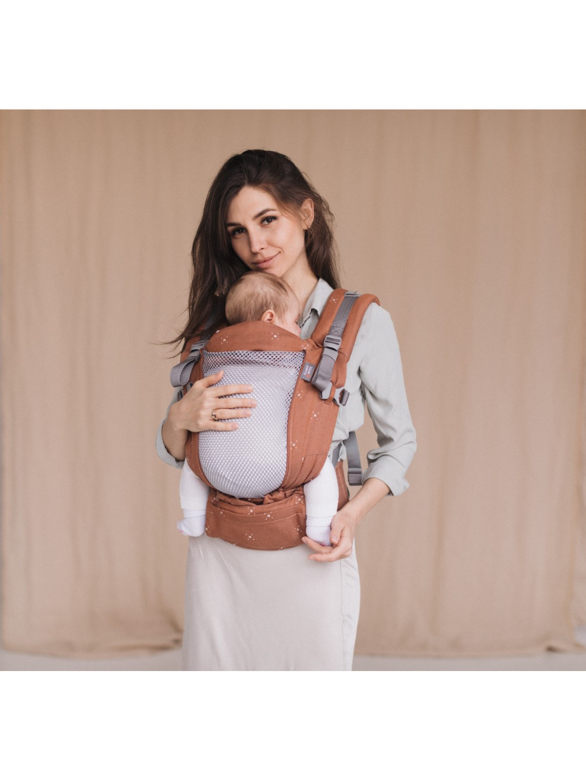 Love & Carry ONE – ērta ergosoma no dzimšanas