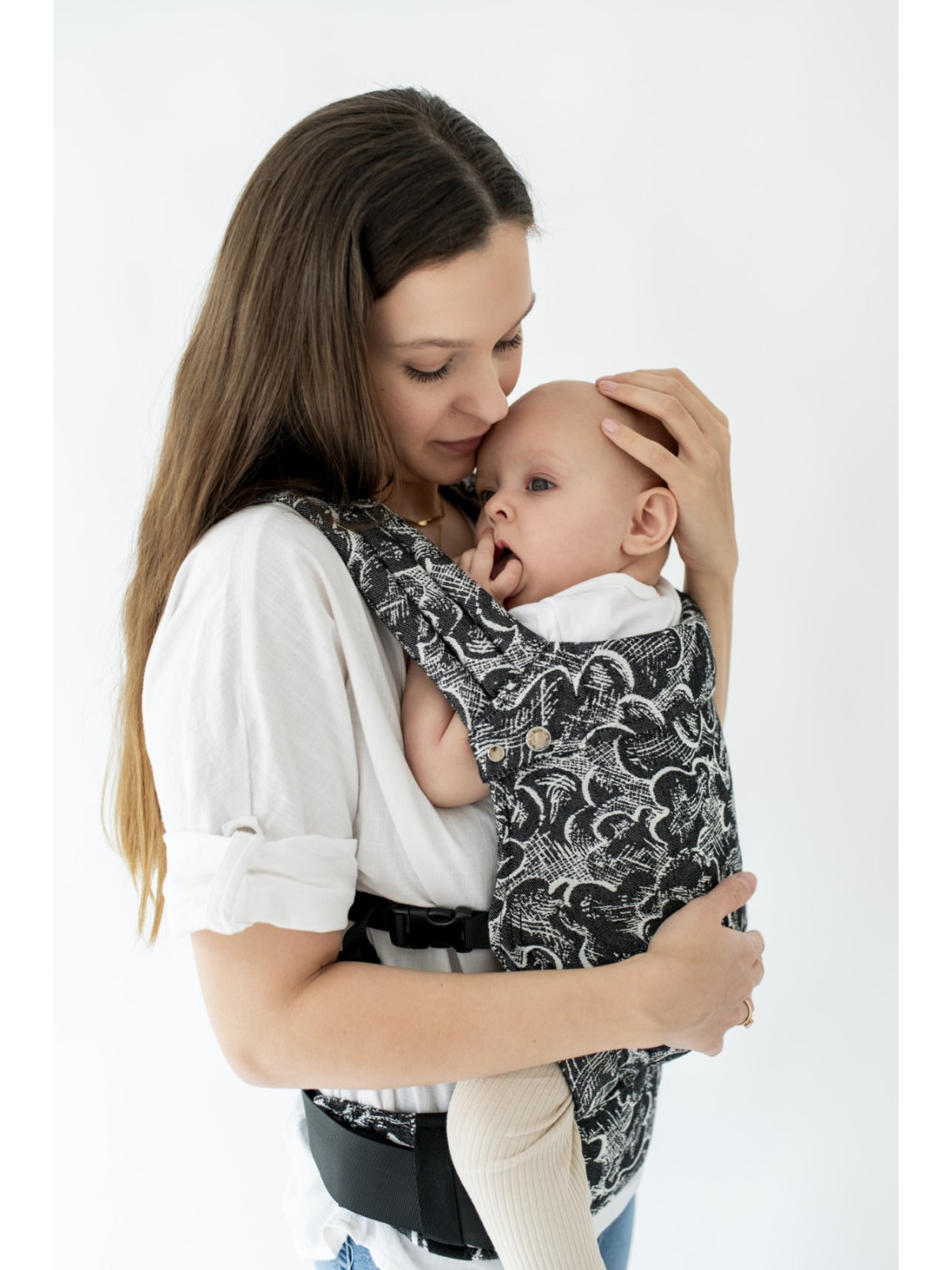 QUSY Standard 2.0 – ergonomisks, regulējams bērnu slings