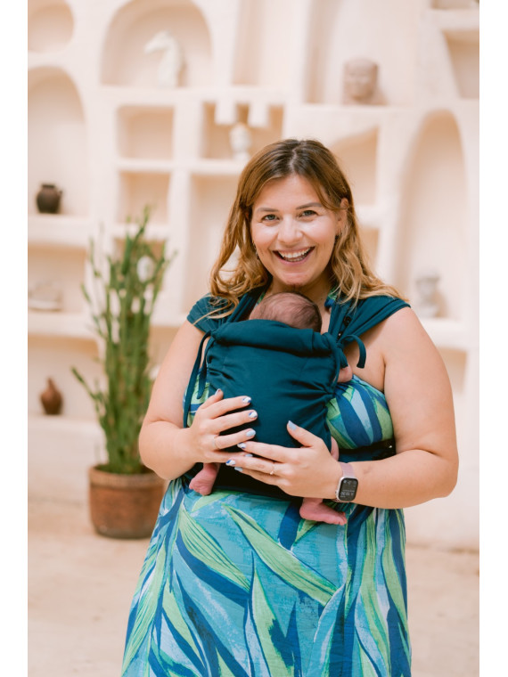 Neko Tiny – newborn baby carrier from 2.5 kg, made of stretchy wrap fabric