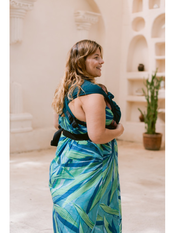 Neko Tiny – newborn baby carrier from 2.5 kg, made of stretchy wrap fabric