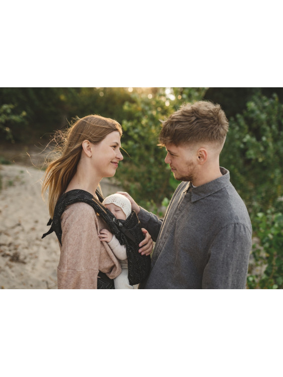 Love & Carry ONE – comfortable baby carrier from newborn