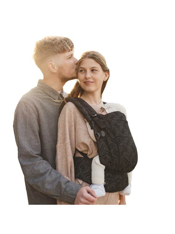 Love & Carry ONE – comfortable baby carrier from newborn