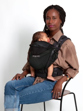 LOVE RADIUS HoodieCarrier 2 – ergonomisks slingis jau no dzimšanas LOVE RADIUS HoodieCarrier 2 – ergonomisks slingis jau no dzimšanas