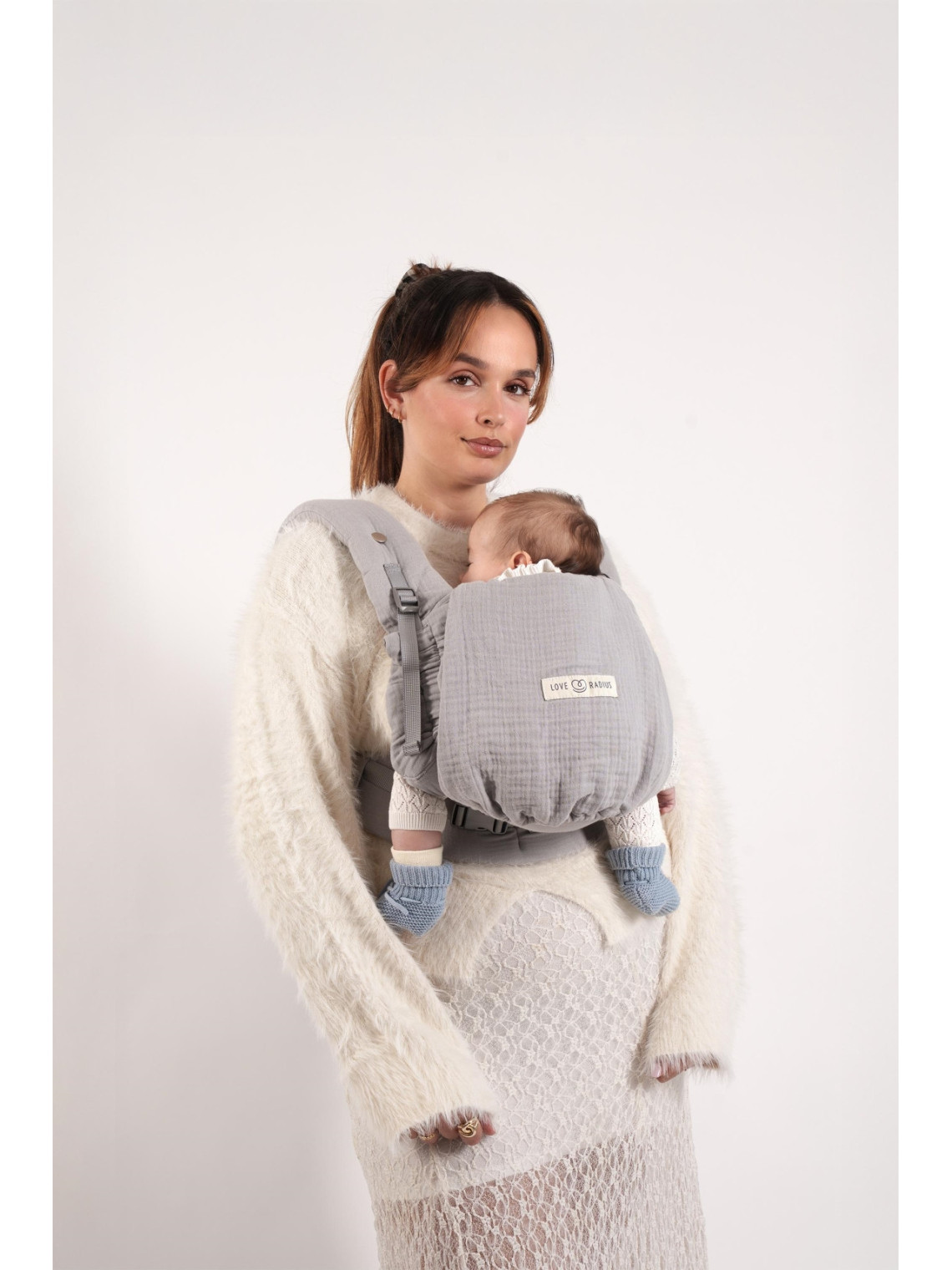 Love Radius PhysioCarrier 2 – ergonomisks nēsātājs no dzimšanas | babysling.lv