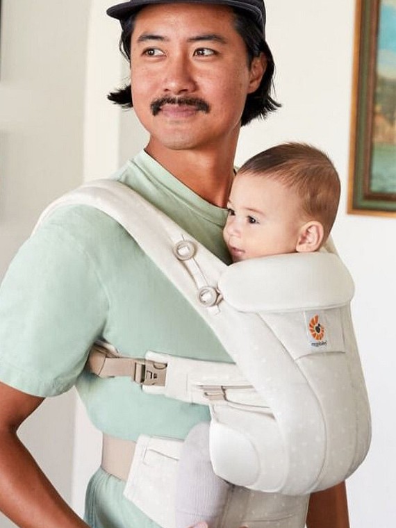 Ergobaby Omni Dream – ērtība un elastība no dzimšanas līdz 20 kg | Babysling.lv