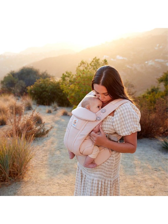 Ergobaby Omni Breeze – breathable comfort from newborn to toddler