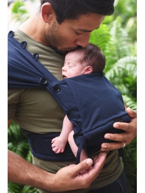Neko Tiny – nēsātājs mazulīšiem no 2,5 kg, elastīgs audums un izvelkamas lences